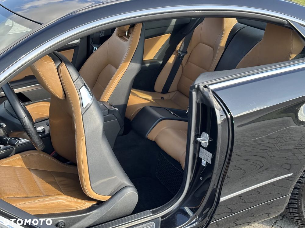 Mercedes-Benz Klasa E - 19