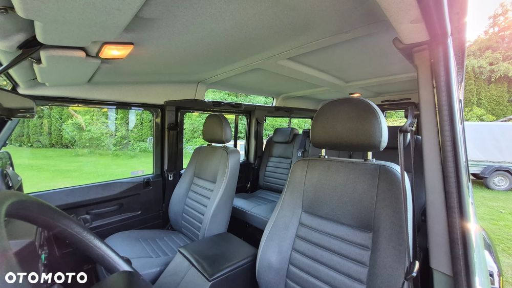 Land Rover Defender 2.2 TD4 E - 19
