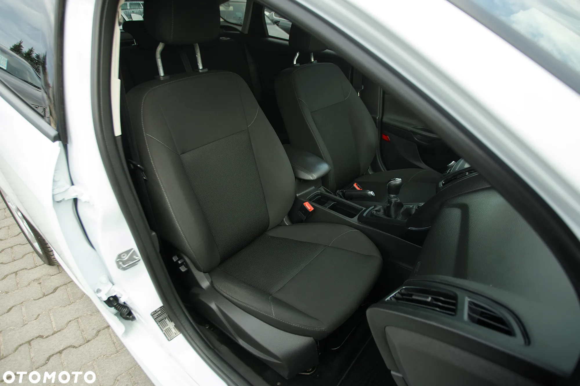 Ford Focus 1.0 EcoBoost Start-Stopp-System COOL&CONNECT DESIGN - 27