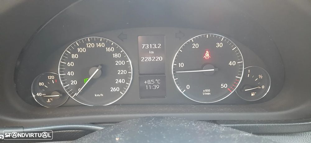 Mercedes-Benz C 200 - 2