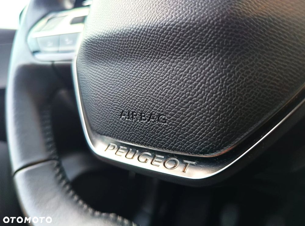Peugeot 208 1.2 PureTech Active Pack S&S - 12