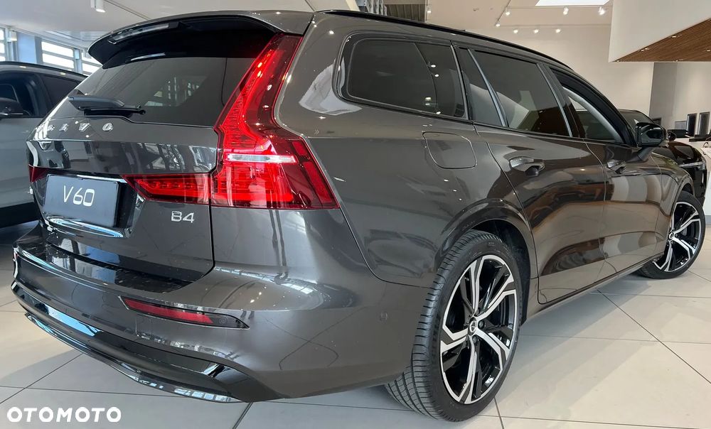 Volvo V60 B4 B DKG Ultimate Dark - 10
