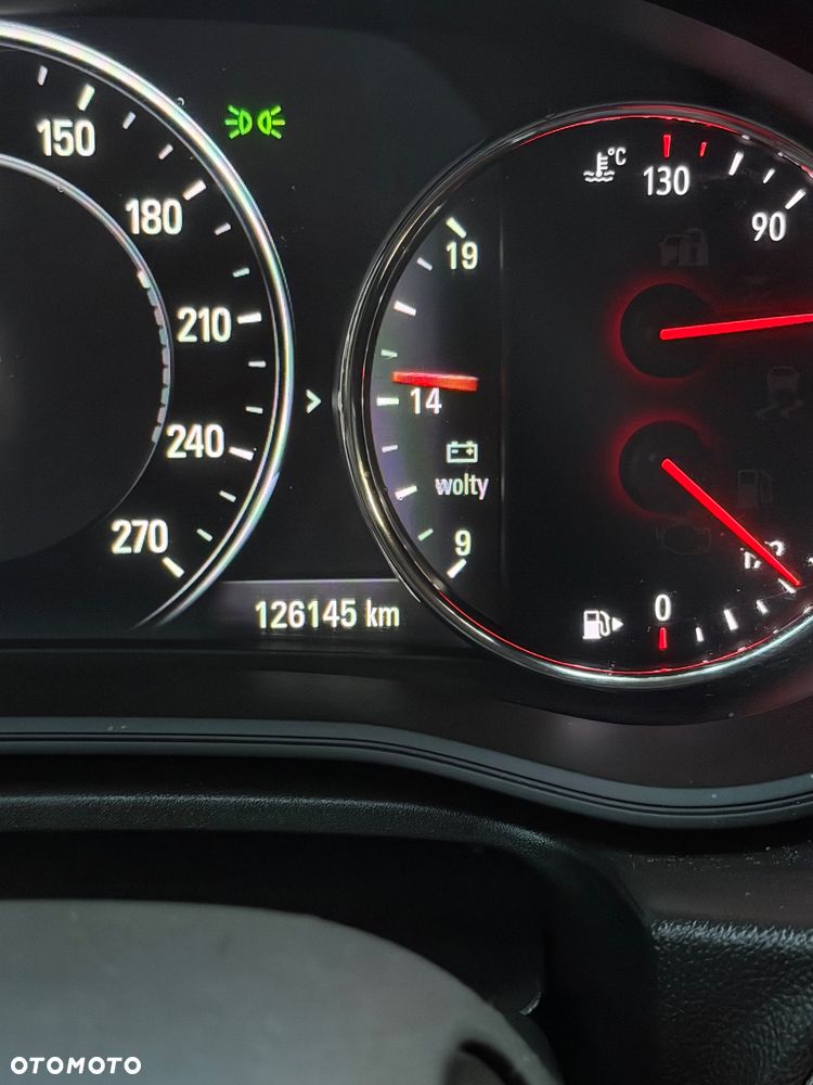Opel Insignia - 11