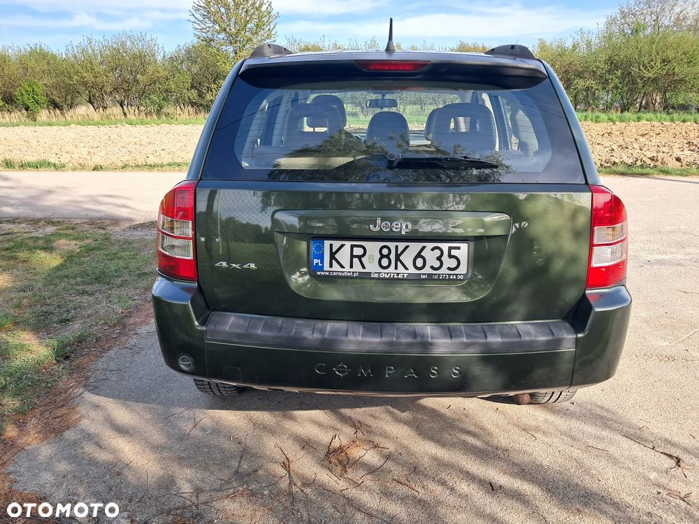 Jeep Compass - 10