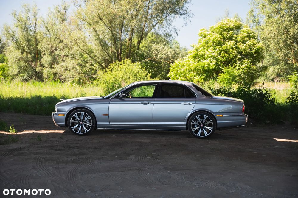 Jaguar XJR 4.2 - 6