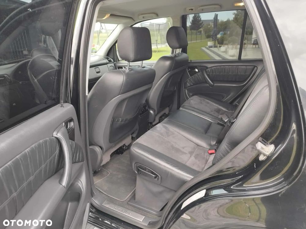 Mercedes-Benz ML - 8
