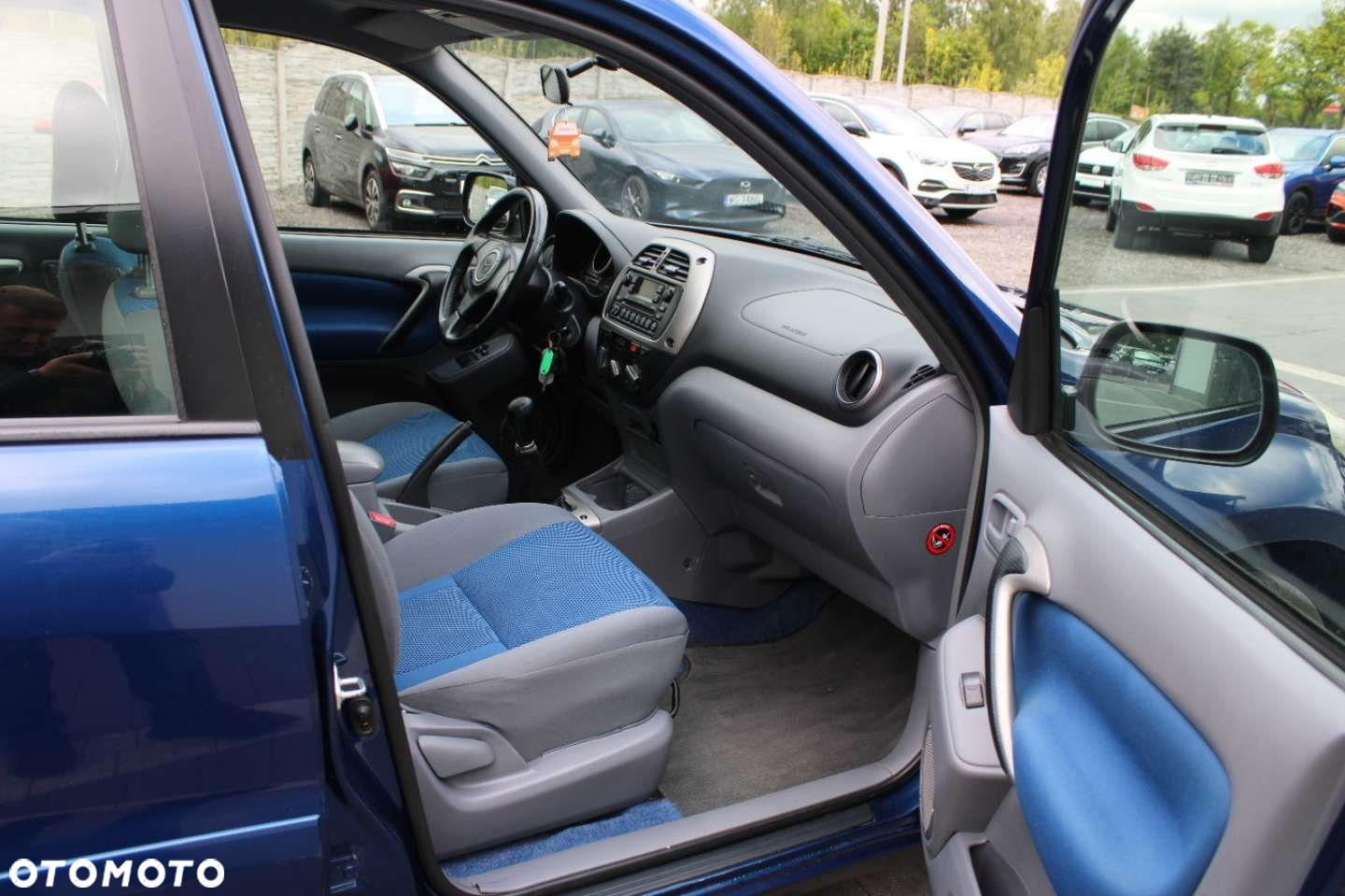 Toyota RAV4 - 28