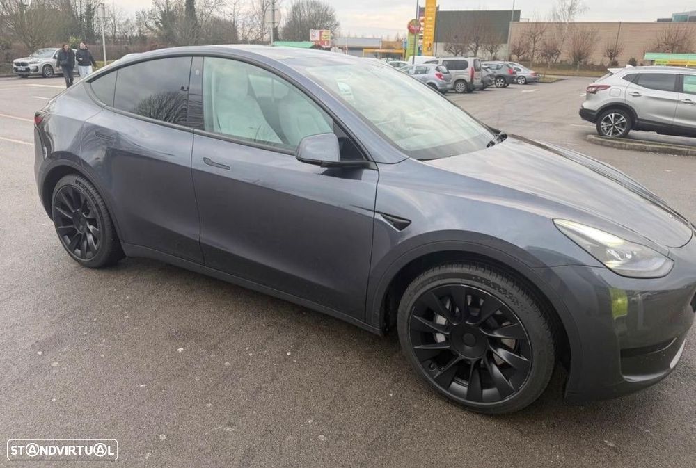 Tesla Model Y Tração Traseira - 2