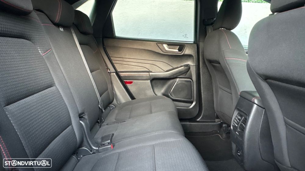 Ford Kuga 1.5 EcoBoost ST-LINE X - 11