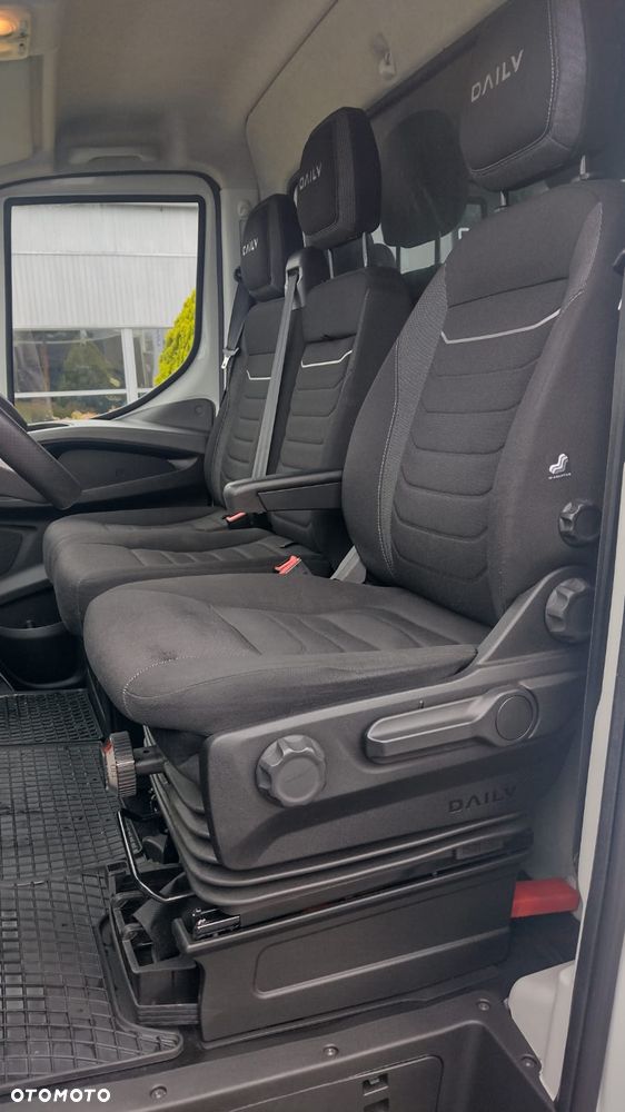Iveco DAILY PLANDEKA 8EP 180KM WINDA 750kg BURTOFIRANA - 18