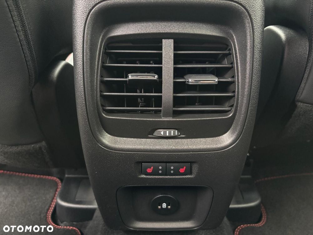 Ford Kuga - 37