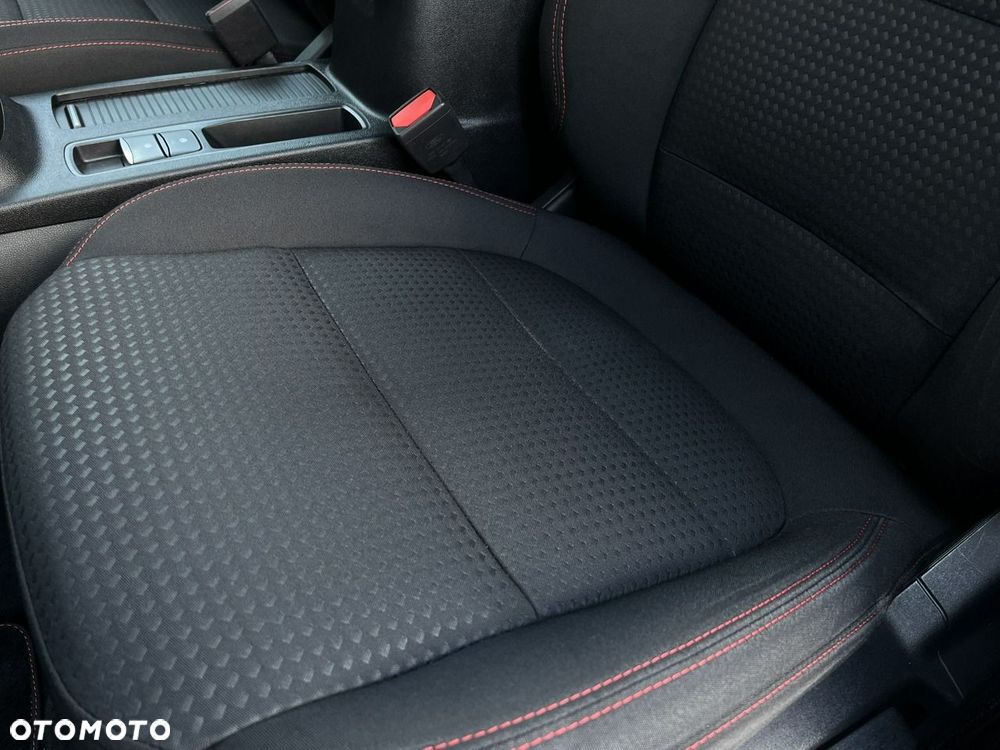 Ford Kuga 1.5 EcoBoost ST-LINE - 18