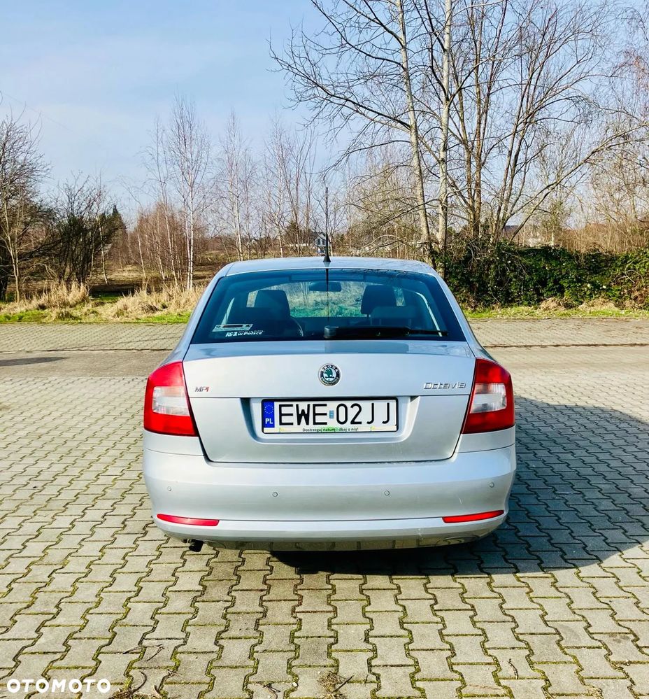 Skoda Octavia 1.6 Active - 5