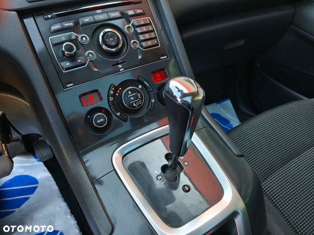 Peugeot 5008 - 15