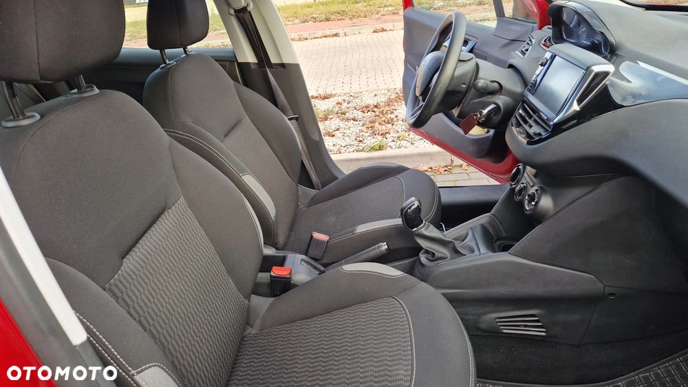Peugeot 208 1.2 PureTech Allure - 2
