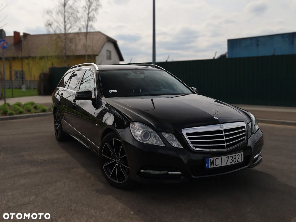 Mercedes-Benz Klasa E 220 CDI BlueEff Avantgarde - 1