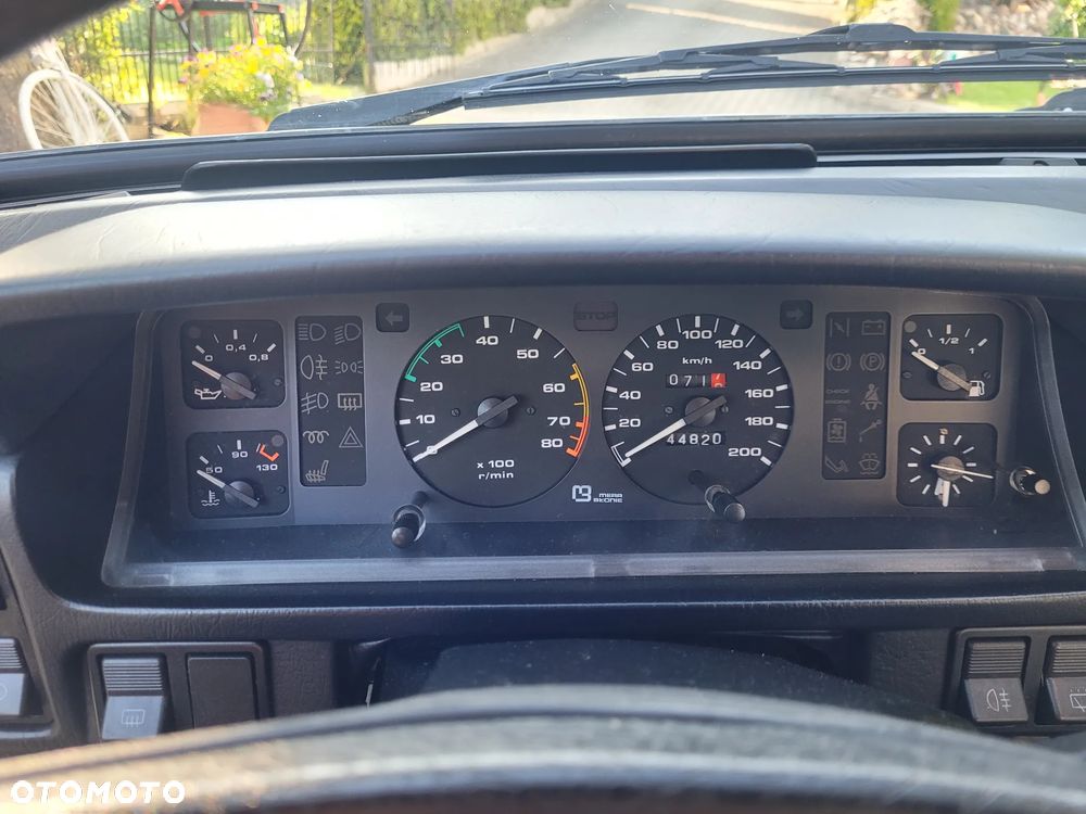 Polonez Caro - 22