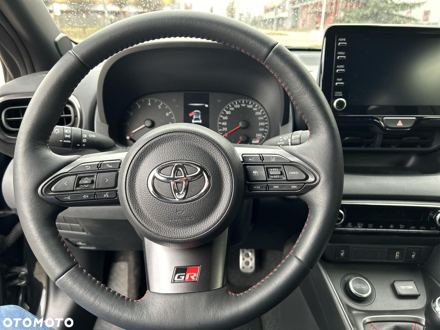 Toyota Yaris GR 1.6 Dynamic - 13