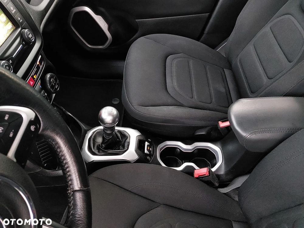 Jeep Renegade 1.4 MultiAir Limited FWD S&S - 26