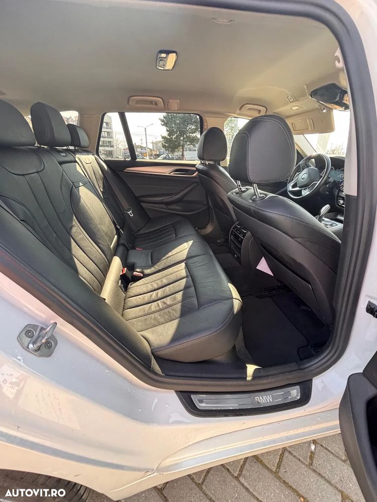 BMW Seria 5 520d Aut. Luxury Line - 17