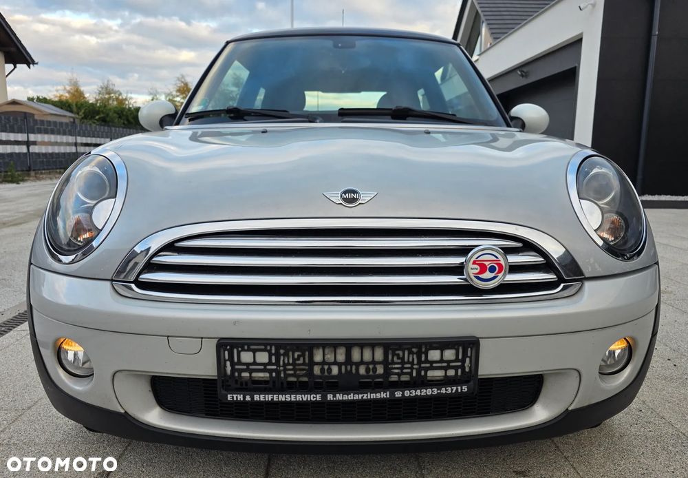 MINI Cooper 50 Camden - 3