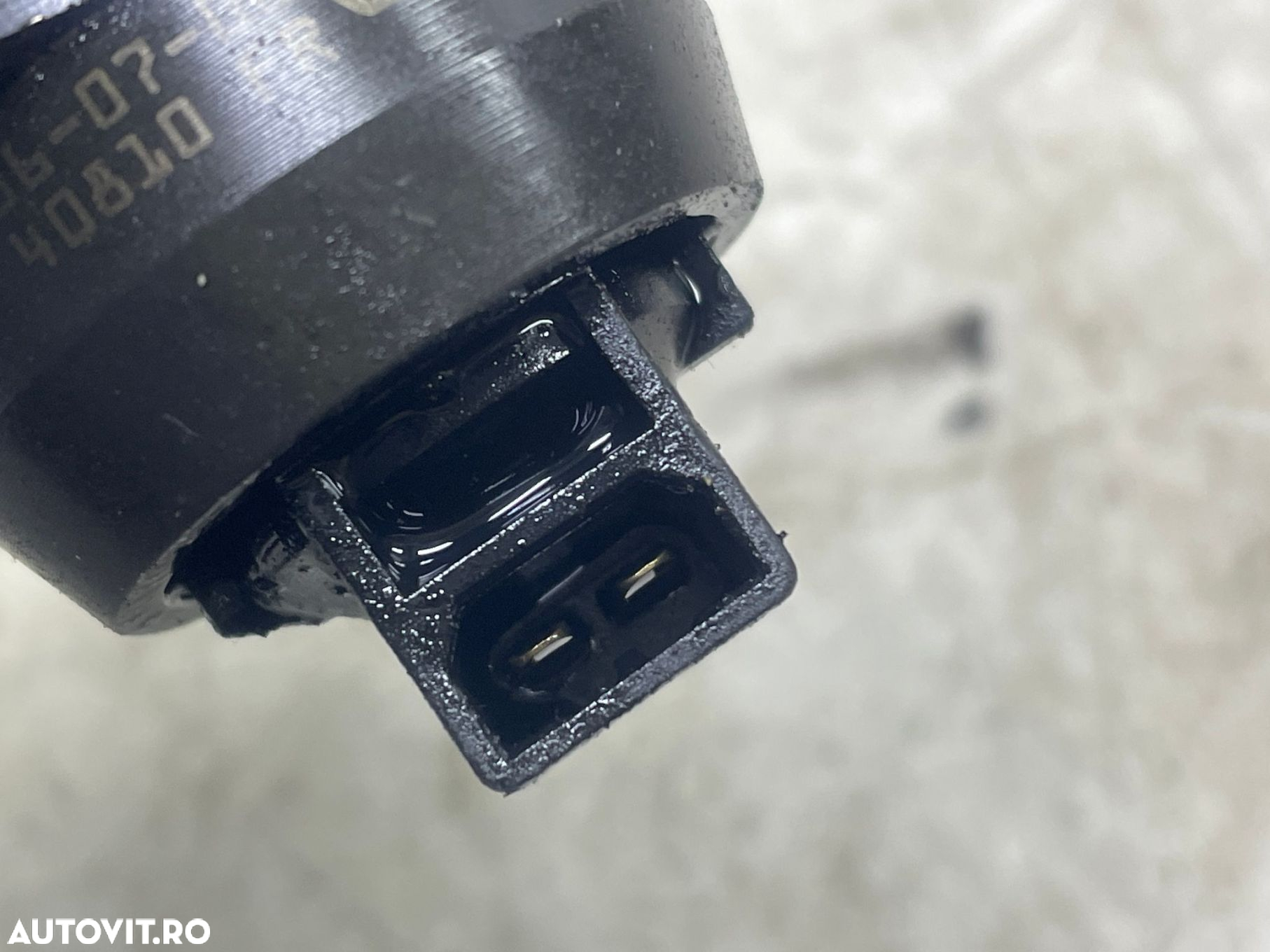 Injector 038130073BQ 0414720312  2.0 tdi BMM Audi A3 8P/8PA [facelift - 4