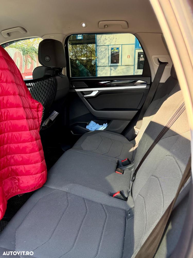 Volkswagen Touareg - 9