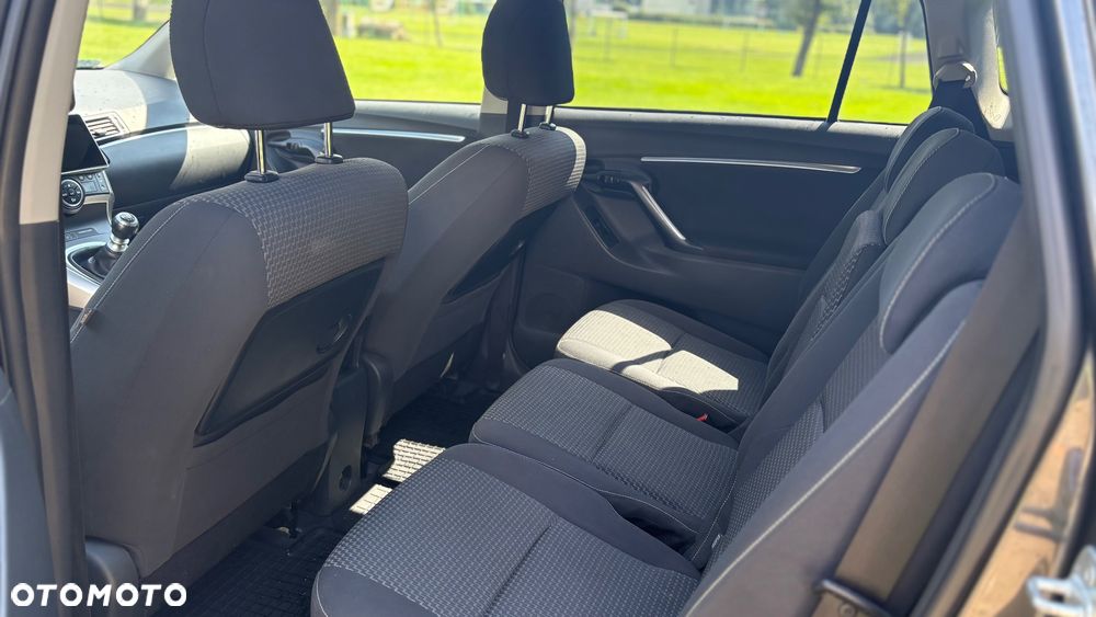 Toyota Verso 1.6 D-4D Active 7os - 14