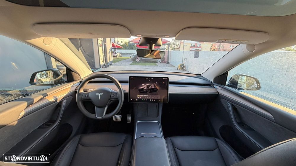 Tesla Model Y Performance Tração Integral - 25