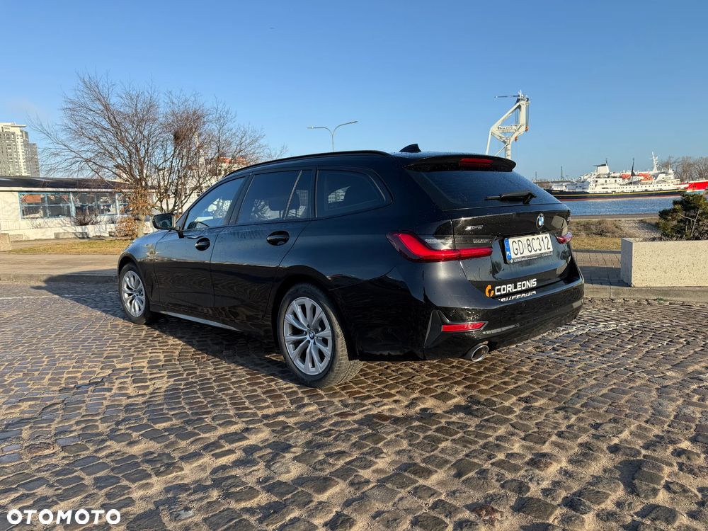 BMW Seria 3 320d xDrive Edition Luxury Line Purity - 2