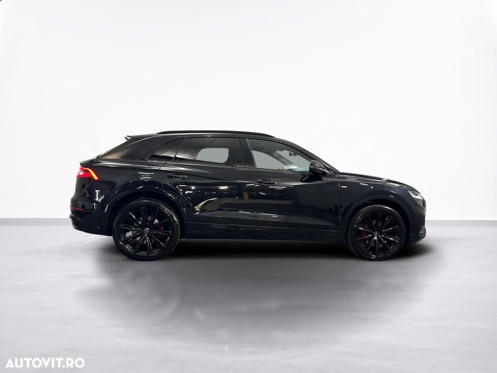 Audi Q8 - 7