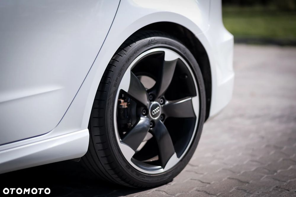 Audi A3 Sportback 1.4 TFSI S line Sportpaket - 13