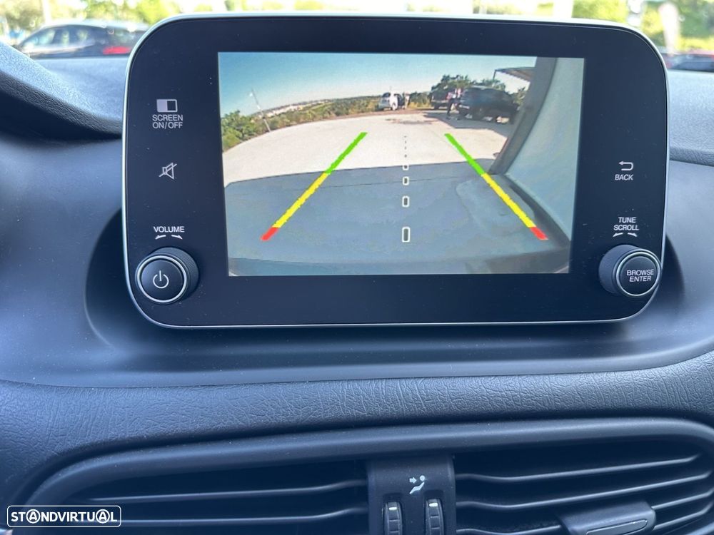 Fiat Tipo Station Wagon 1.3 M-Jet Lounge - 17