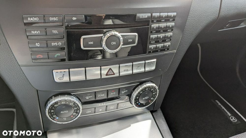 Mercedes-Benz Klasa C 200 CDI Avantgarde Edition - 29