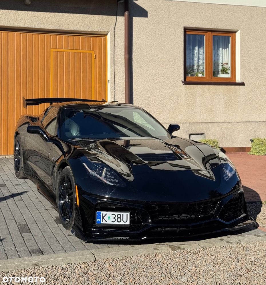 Chevrolet Corvette - 1