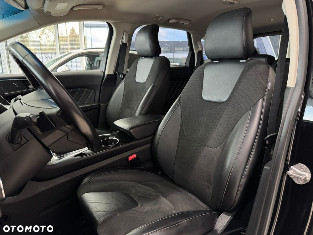 Ford Edge - 10