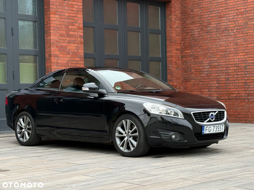 Volvo C70 2.0D Summum - 2