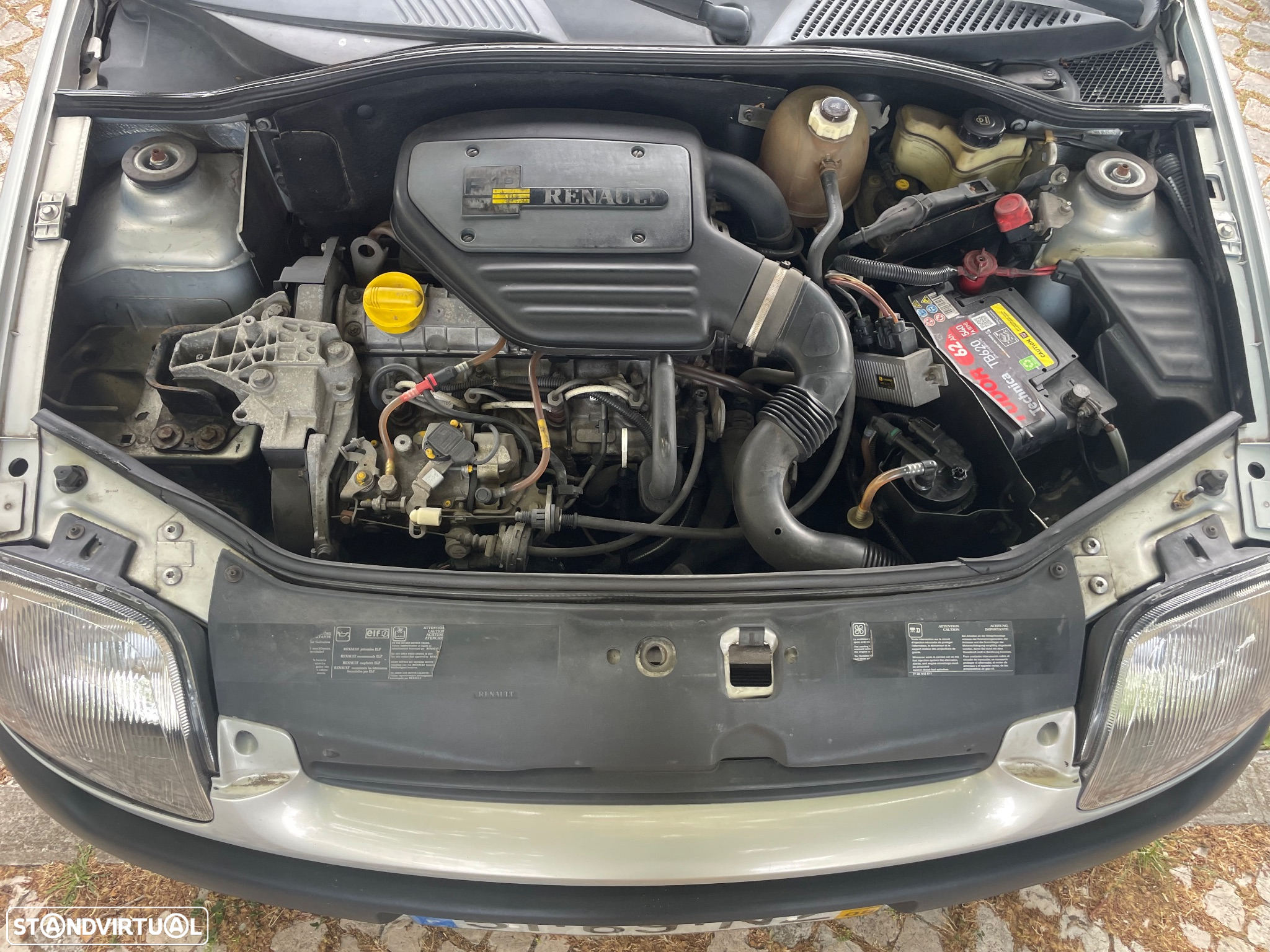 Renault Clio 1.9 D RXE - 13
