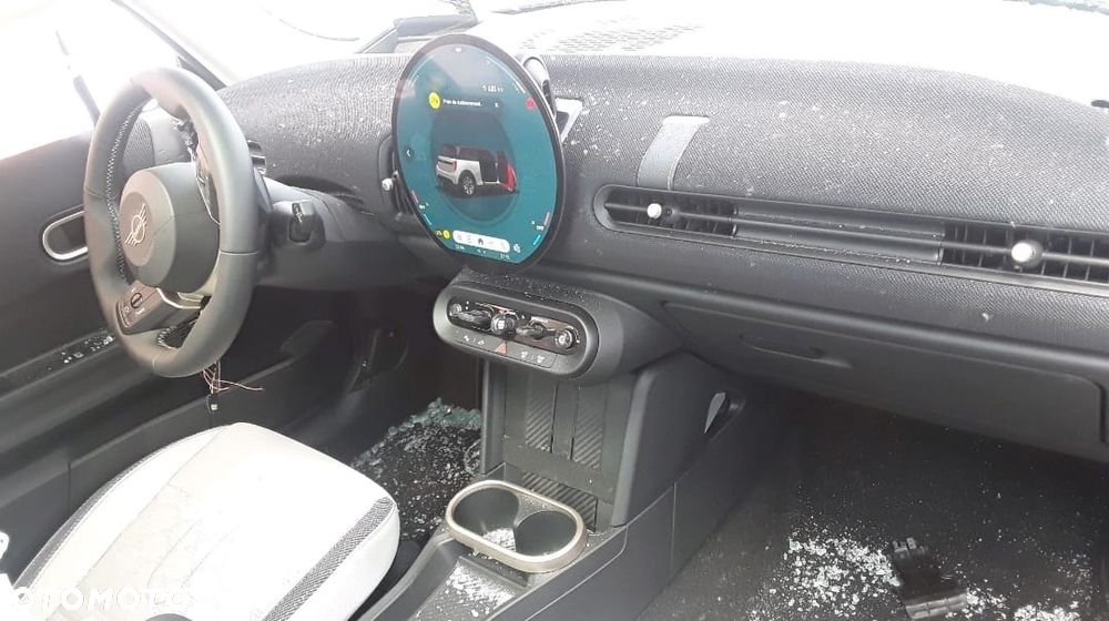 MINI Cooper S Essential Trim - 10