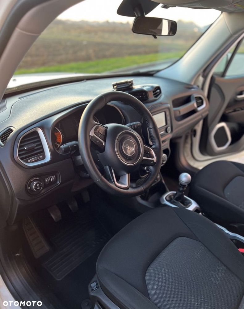 Jeep Renegade - 8