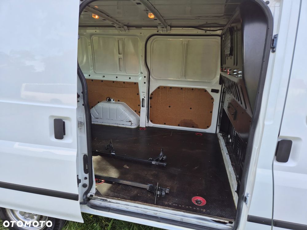 Ford Transit - 31