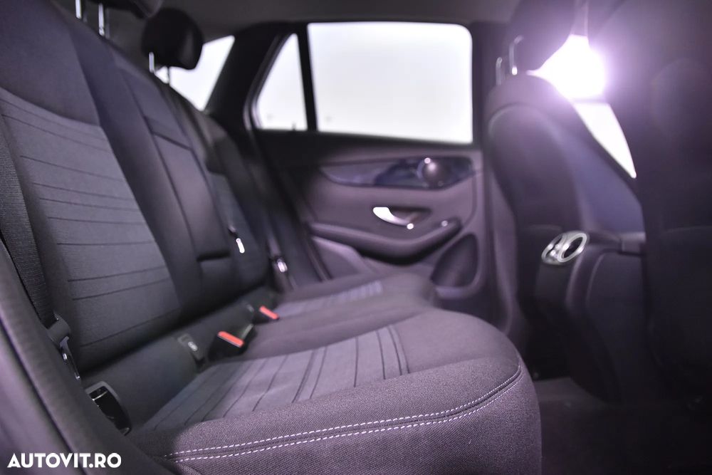Mercedes-Benz GLC 200 d 4MATIC - 12