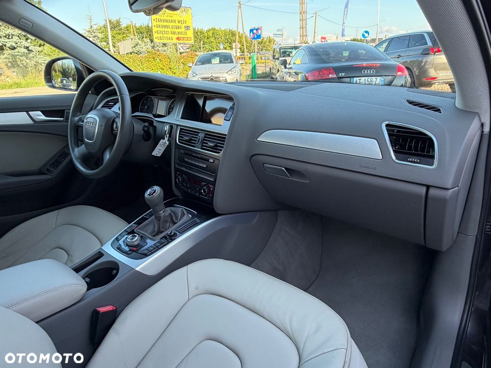 Audi A4 Limousine - 7