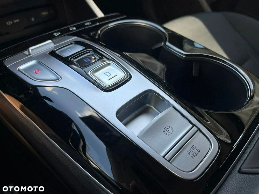 Hyundai Tucson 1.6 T-GDi HEV Executive 2WD - 23