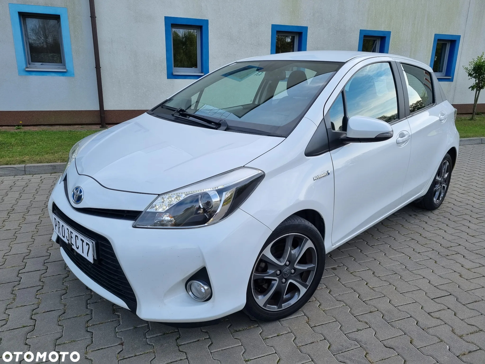 Toyota Yaris Hybrid 1.5 VVT-i Style - 27