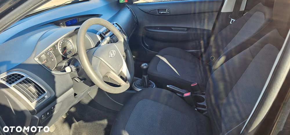 Hyundai i20 1.25 Comfort - 10