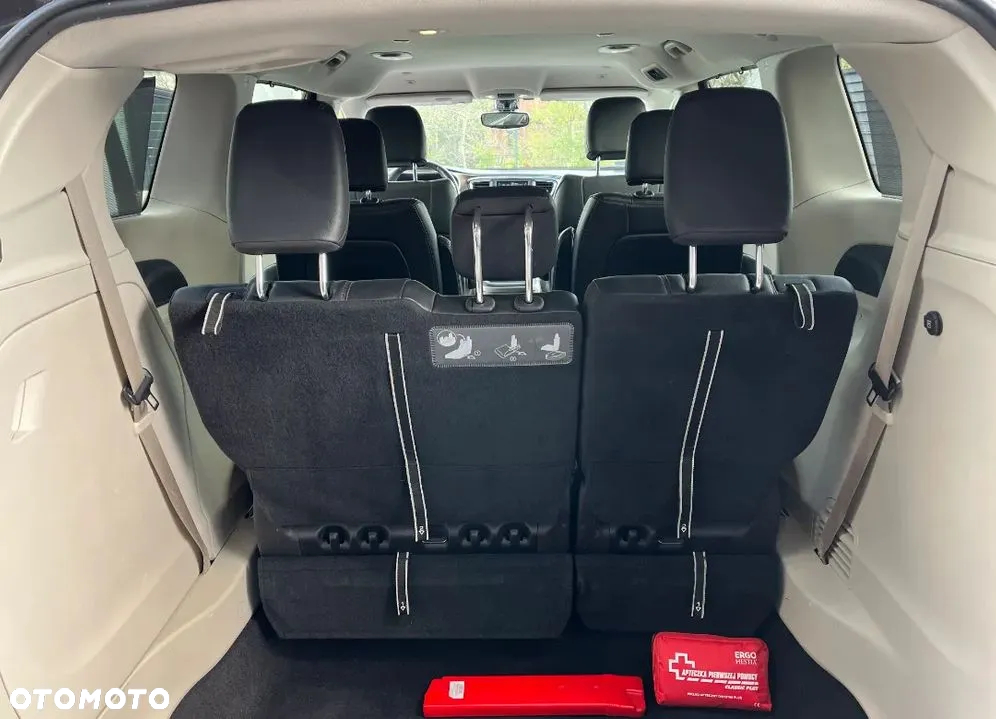 Chrysler Pacifica - 10