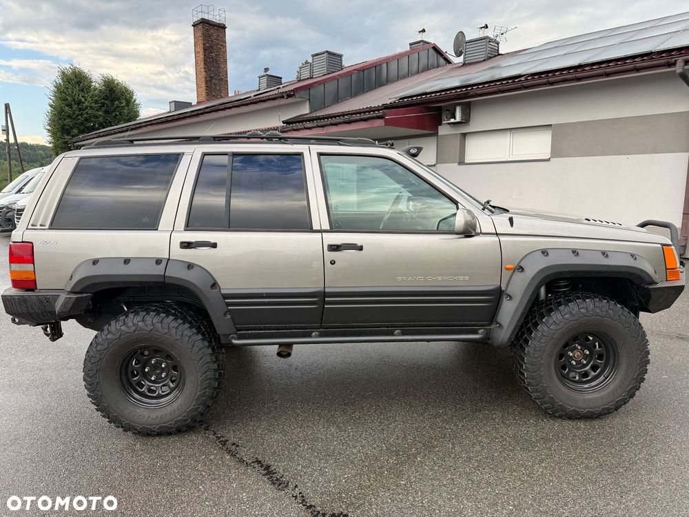 Jeep Grand Cherokee - 3