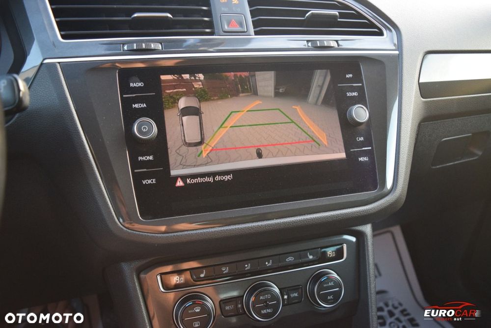 Volkswagen Tiguan 1.4 TSI BMT Comfortline - 23