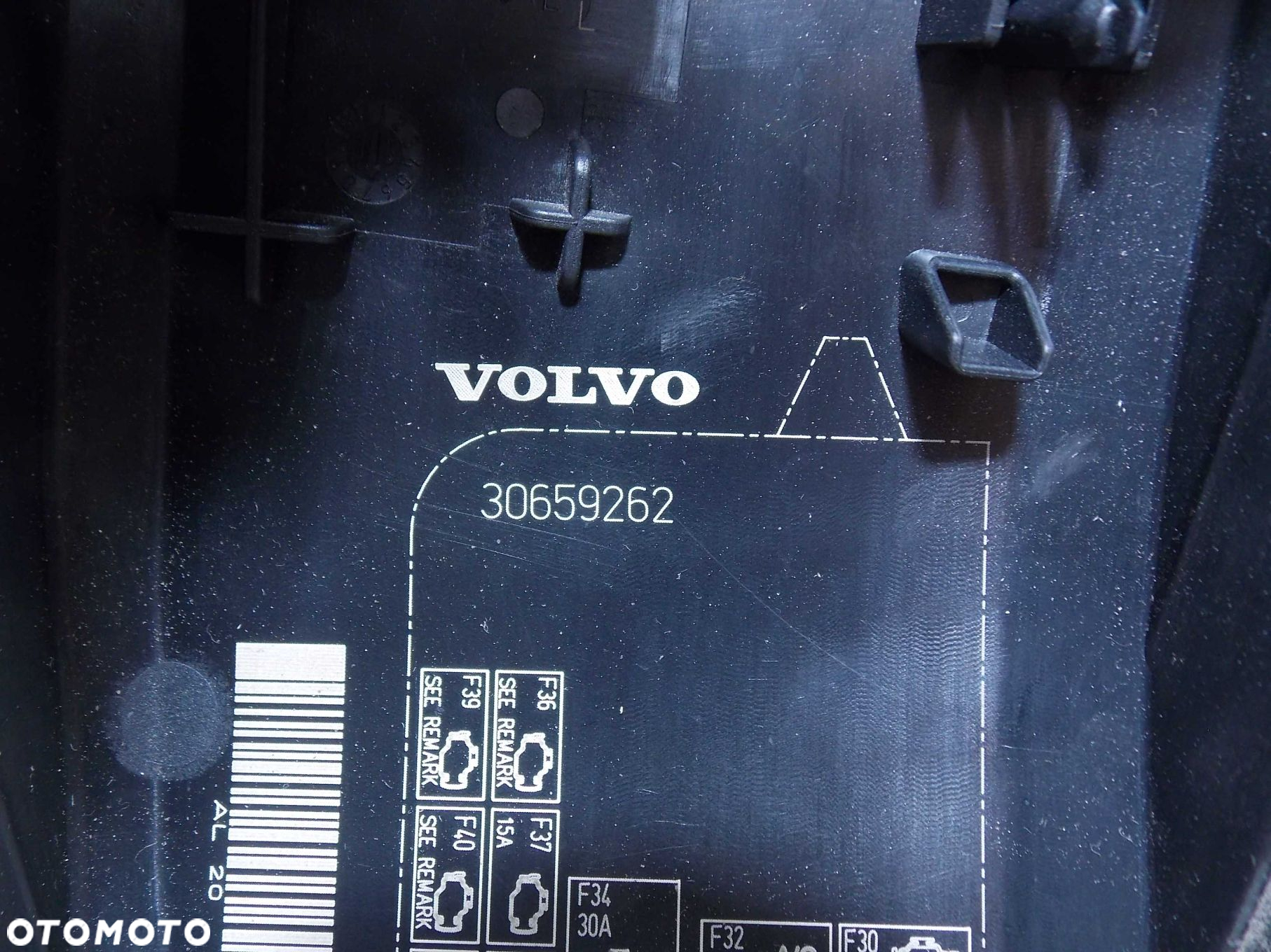 VOLVO XC60 08-17 POKRYWA OSLONA OBUDOWA SKRZYNKI BEZPIECZNIKOW 30659262 - 4